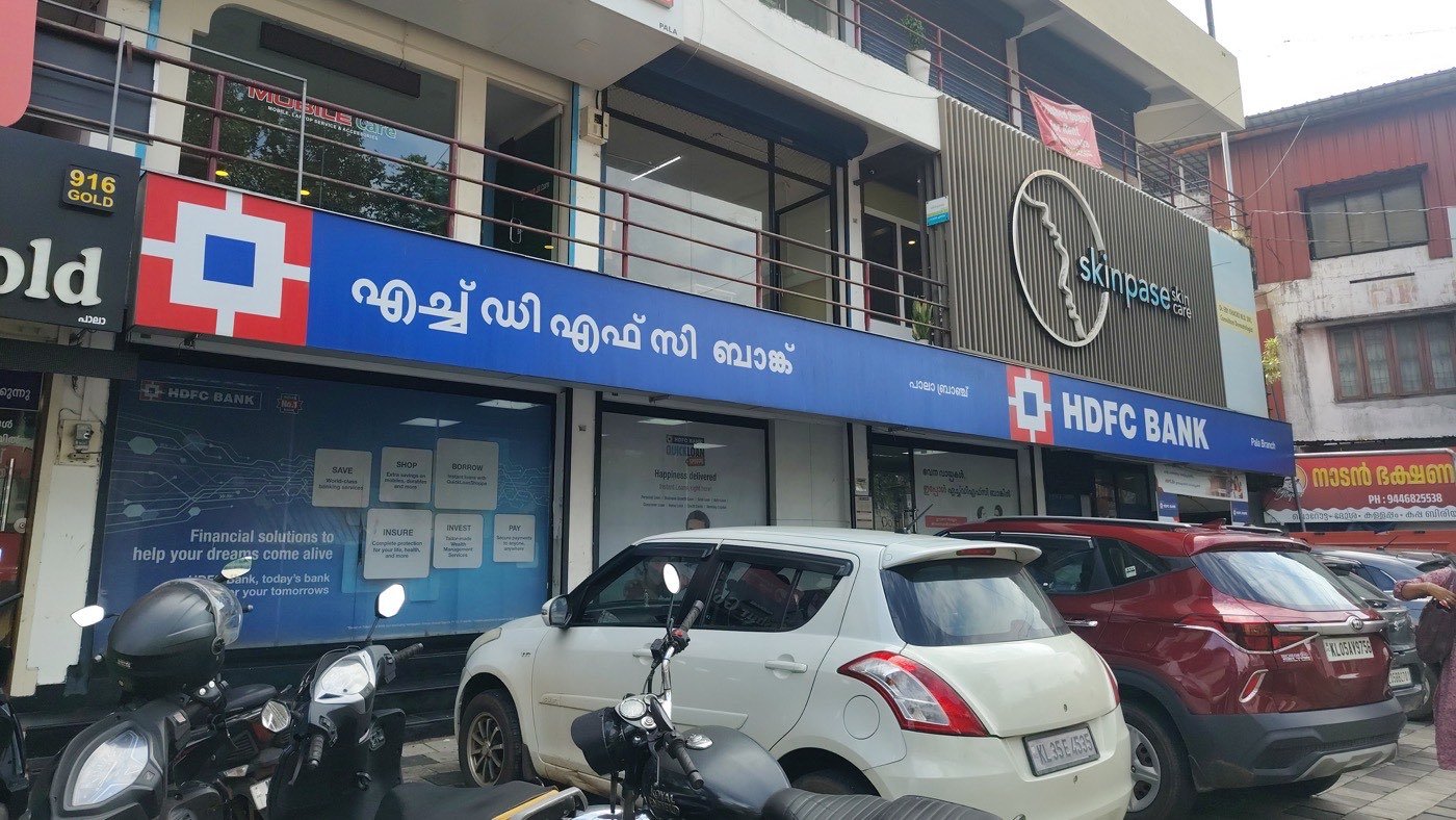 Anup Bagchi leaves HDFC Life’s rival on 13 October and takes over its parent on the 27th